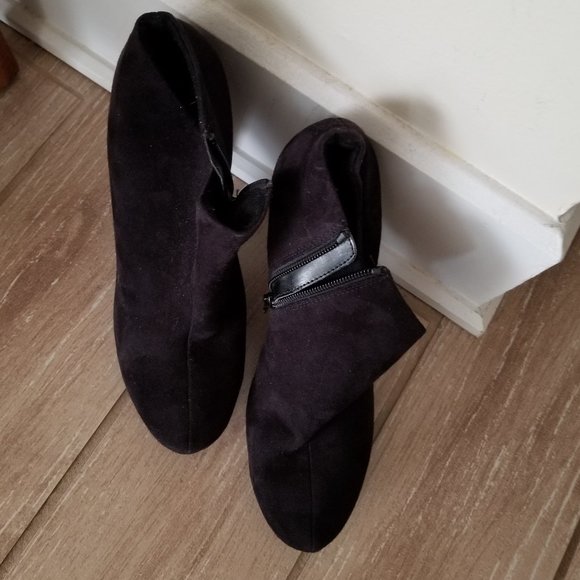 Aldo Zip up Ankle Booties Size 9 - Picture 3 of 3